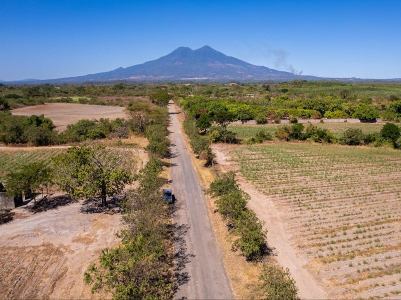 Autoridades dieron la orden de inicio a una obra que busca reducir tiempos de traslado en San Vicente.