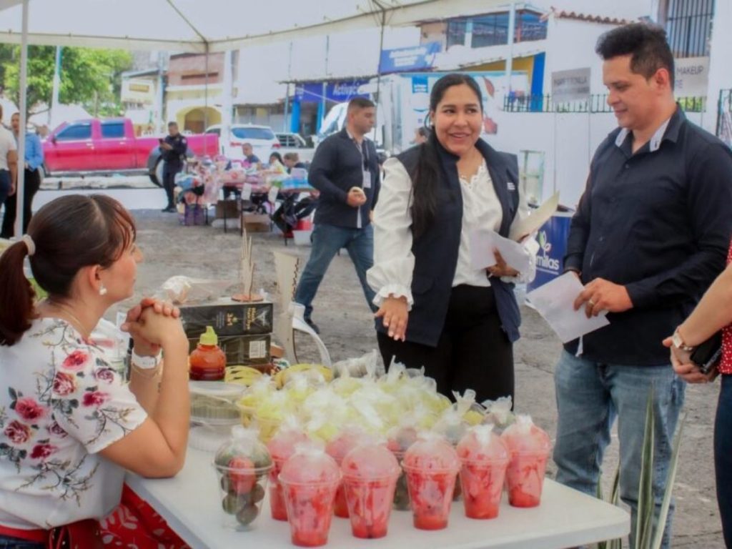 Personas retornadas y en riesgo de migrar encuentran oportunidades a través de sus propios negocios en Chalatenango.