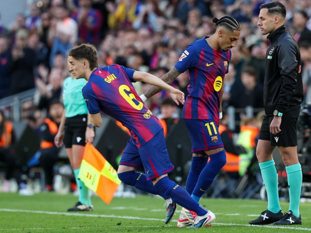 Gavi entra de cambio por Raphinha. Foto AFP