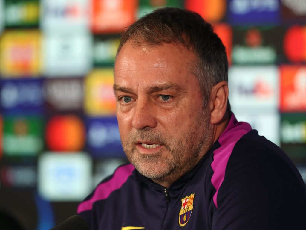 Hansi Flick, técnico del Barca, de cara al partido de Champions League ante el Newcastle. Foto AFP
