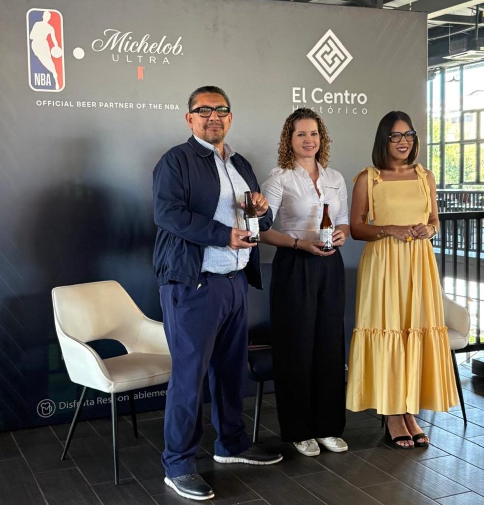 Rodolfo Mena, Carol Colorado y Adriana Larín. Foto Cortesía