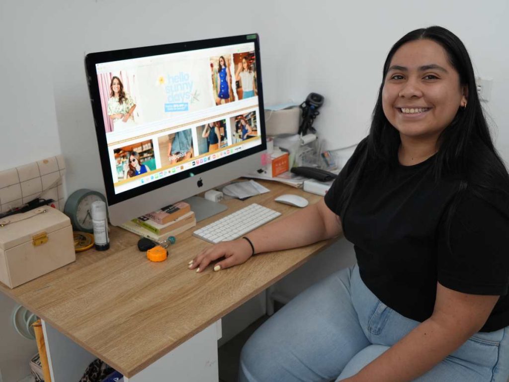 El equipo de April y su taller de producción está conformado mayoritariamente por mujeres.