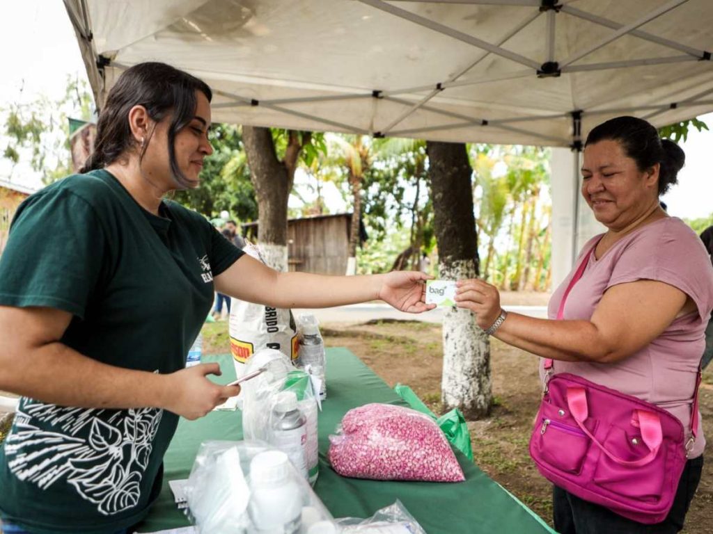 Agricultores que cultivan maíz, frijol y hortalizas forman parte de los beneficiarios del programa.