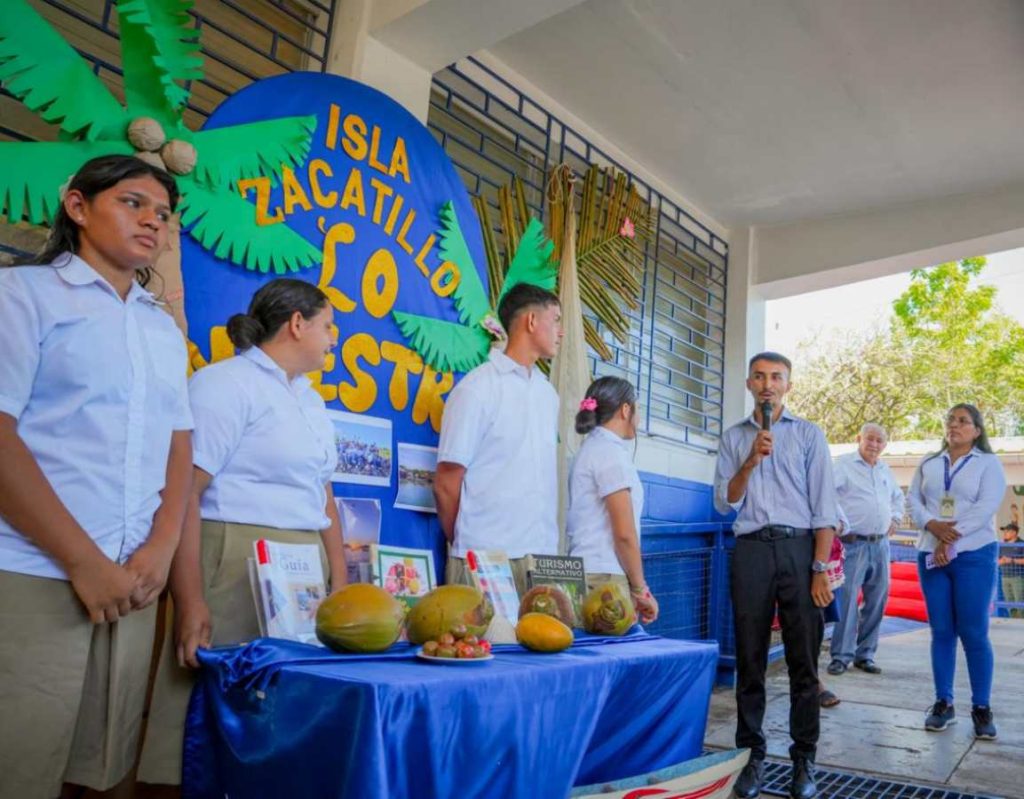 El programa busca preparar a jóvenes para integrarse al sector turístico o emprender en el rubro.