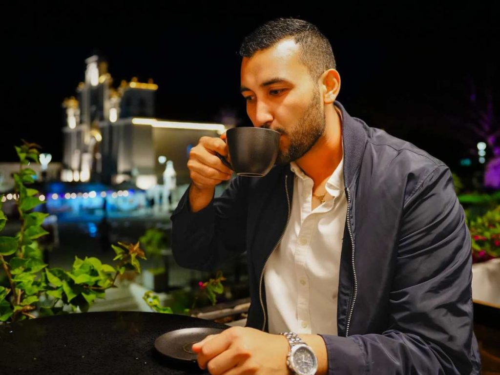 Nuevo espacio gastronómico en Apaneca apuesta por atraer a turistas con café de altura y música en vivo.