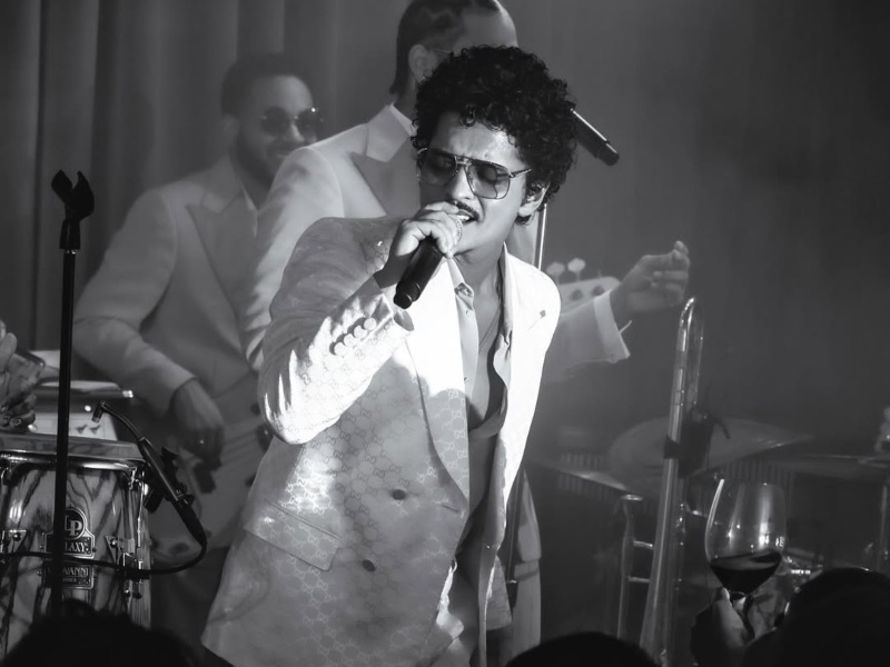 El cantante estadounidense Bruno Mars anunció cuatro presentaciones en Ciudad de México como parte de su gira The Romantic.