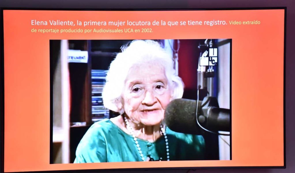 Durante el evento se recordaron momentos clave de la radio y la televisión que marcaron generaciones.