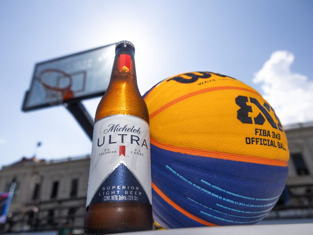 La Constancia y Michelob Ultra continúan impulsando espacios para el desarrollo del talento salvadoreño.