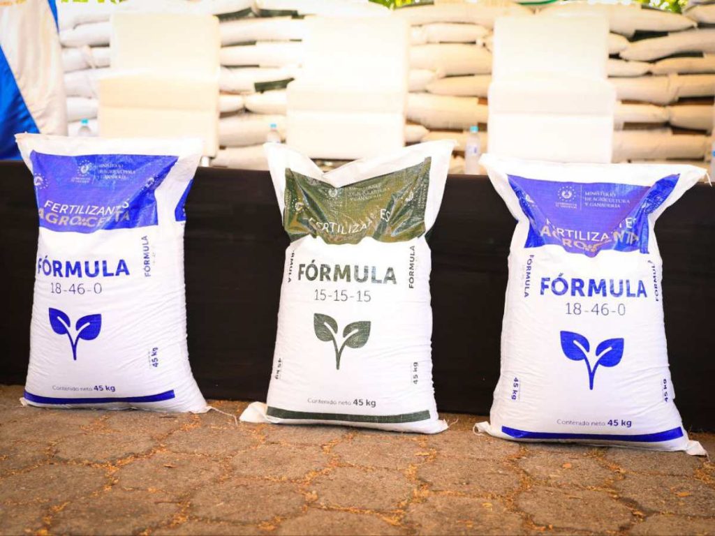 Productores pueden coordinar pedidos de insumos agrícolas y retirarlos en puntos habilitados por el MAG.