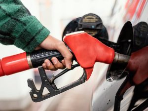 El Salvador registra el precio más bajo de gasolina súper en Centroamérica en marzo de 2026, según datos regionales.