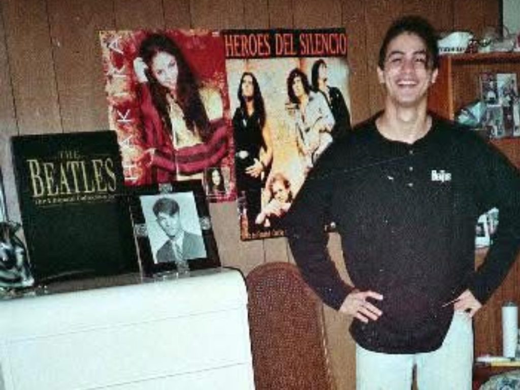 En Miami, aprendió inglés traduciendo un libro de The Beatles, palabra por palabra, con un diccionario. Fotografía/ Cortesía