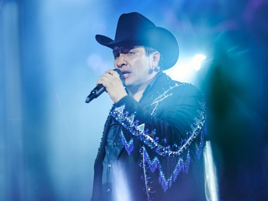 Julión Álvarez llegará al Estadio Cuscatlán con su Norteño Banda para una noche histórica en El Salvador. Imagen/ Concierto SV