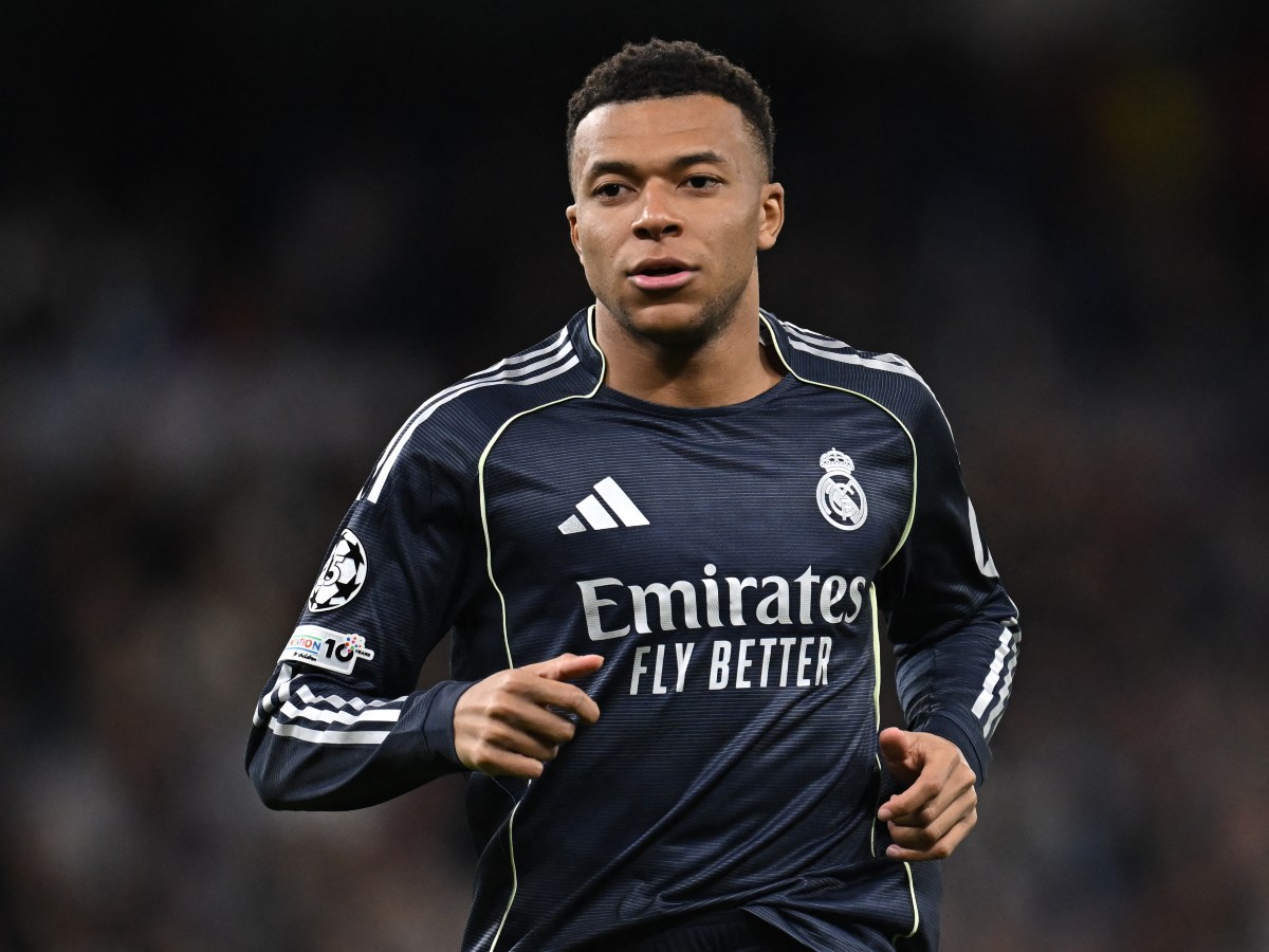 Mbappé asegura que superó su lesión de rodilla y está listo para volver