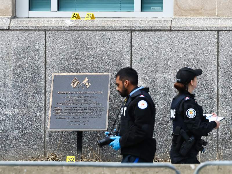 El consulado de Estados Unidos en Toronto fue blanco de disparos; la policía confirmó que no hubo heridos.