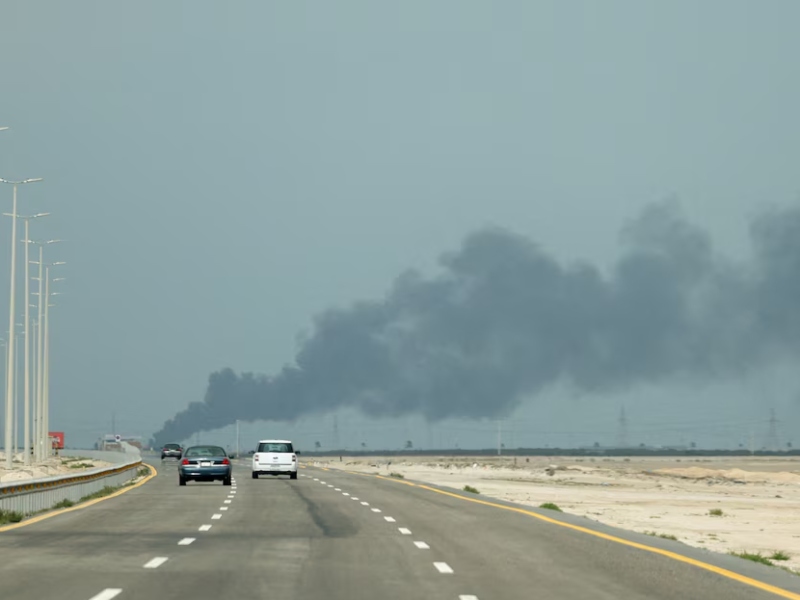 Refinería de Ras Tanura, en el este de Arabia Saudita, fue cerrada temporalmente tras el ataque con drones.
