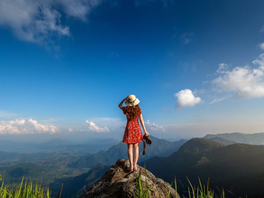 El crecimiento del turismo en El Salvador ha estado acompañado por una mejora en la percepción internacional de seguridad y nuevas recomendaciones de viaje favorables.