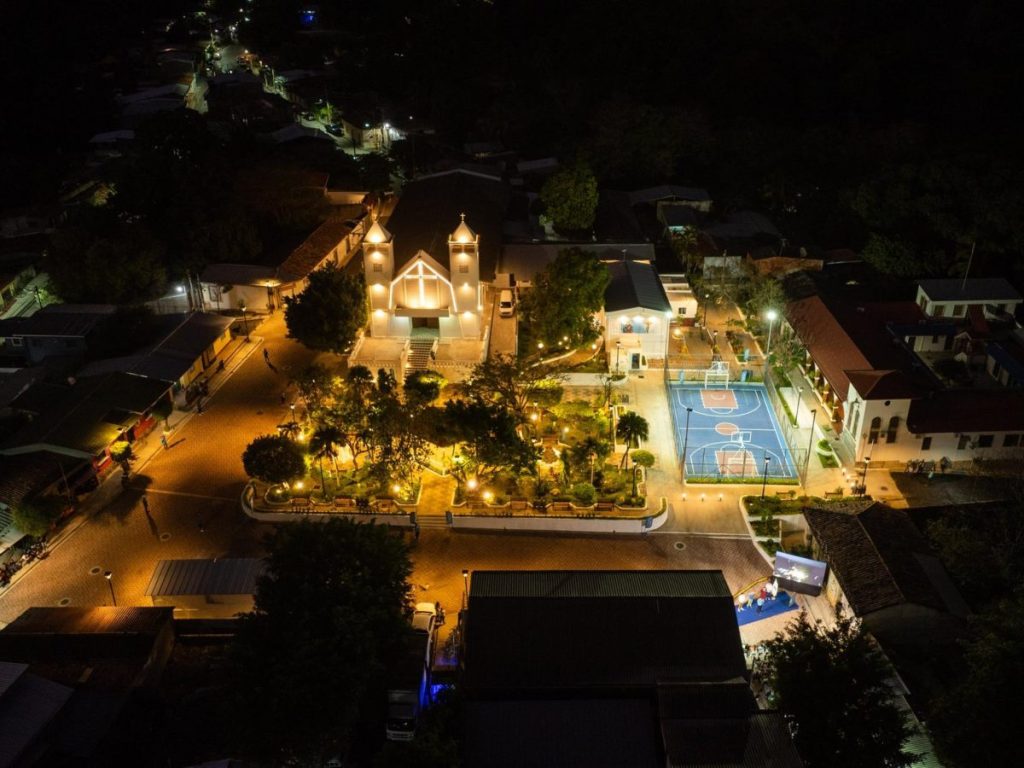 El espacio renovado busca facilitar actividades comunitarias y el encuentro de residentes. Cortesía de la DOM