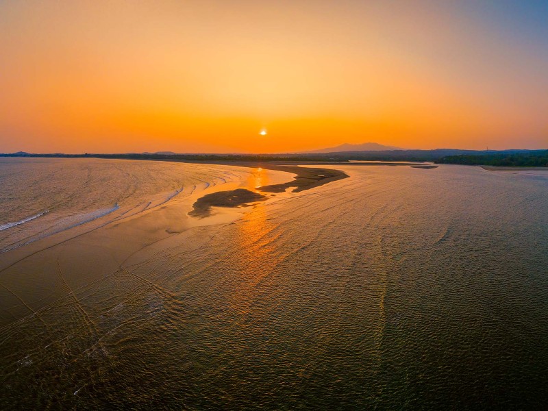 En El Tamarindo el mar es tan tranquilo que te invita a quedarte horas sin pensar en nada.