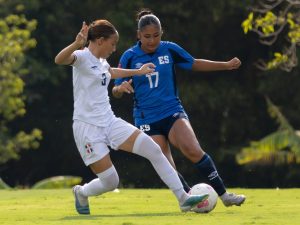 Selecta Femenina Sub-17 empató 1-1 contra República Dominicana en el debut del Premundial. Foto Cortesía FESFUT