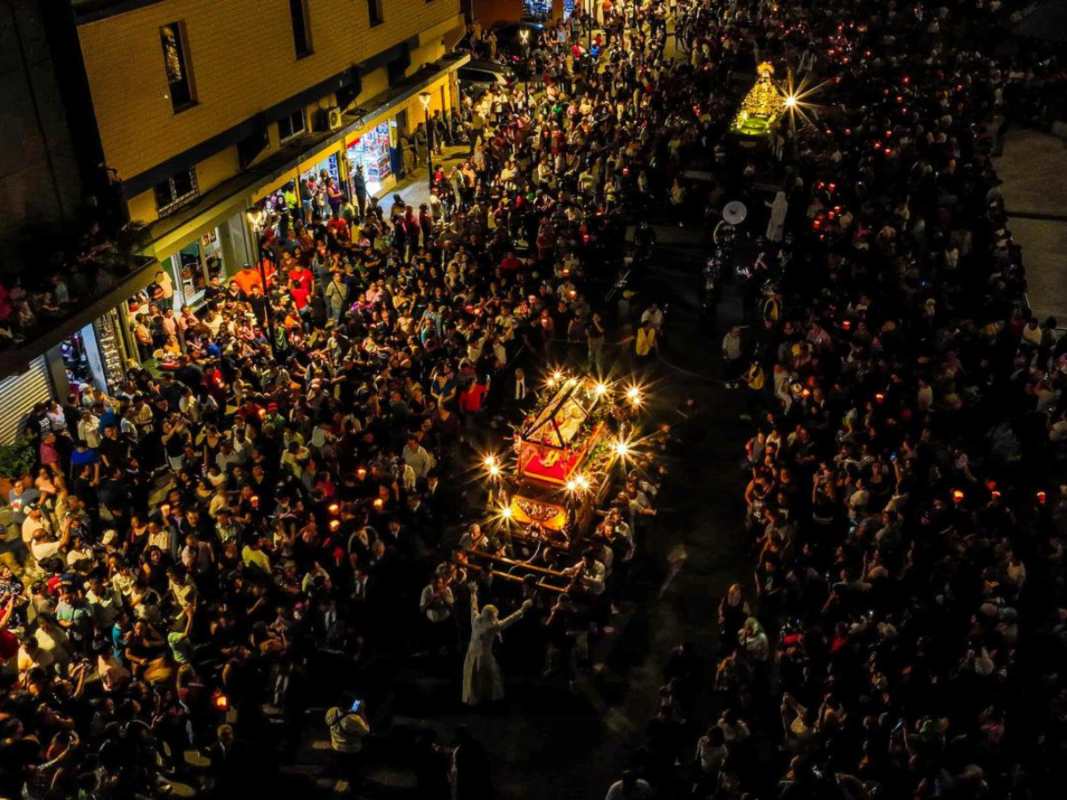 Feligreses podrán inscribirse como cargadores para las procesiones de Semana Santa en el Centro Histórico de San Salvador.