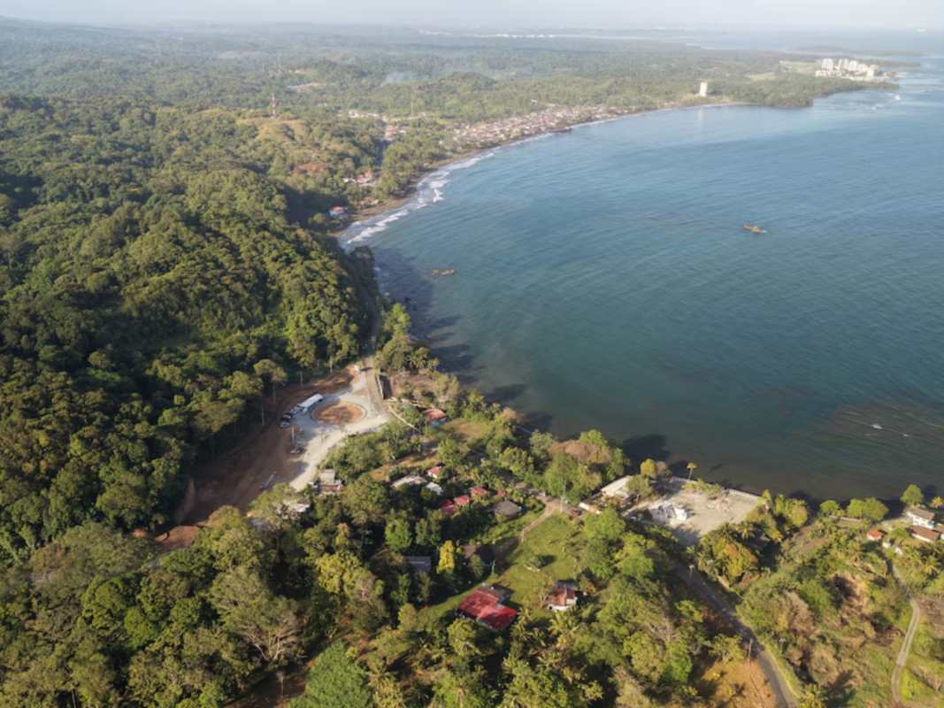El Corredor del Caribe conecta Quebrada Ancha con María Chiquita a lo largo de 28 kilómetros en la provincia de Colón. Foto/ MiAmbiente