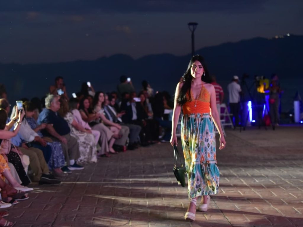 Diseñadoras y marcas salvadoreñas presentan sus colecciones en la pasarela SMODA Verano 2026, realizada en Apulo. elsalvador.com