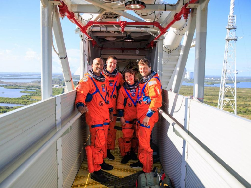 Artemis II marca un hito en la exploración espacial al incluir a la primera mujer y a la primera persona afrodescendiente en una misión lunar. Fotografía/ NASA