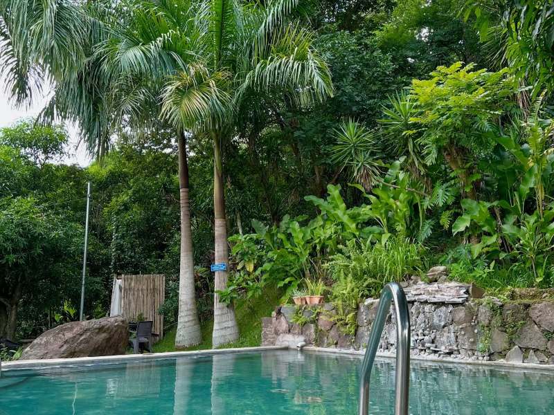 Rodeadas de naturaleza, las aguas termales de Alicante invitan a disfrutar de un momento de descanso y bienestar.