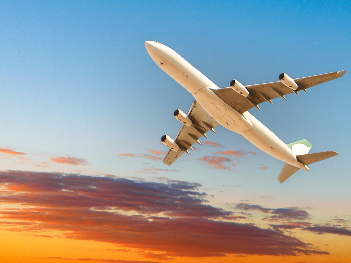 Comparar precios en diferentes plataformas es clave para encontrar vuelos baratos y evitar pagar de más en tus vacaciones a Centroamérica.