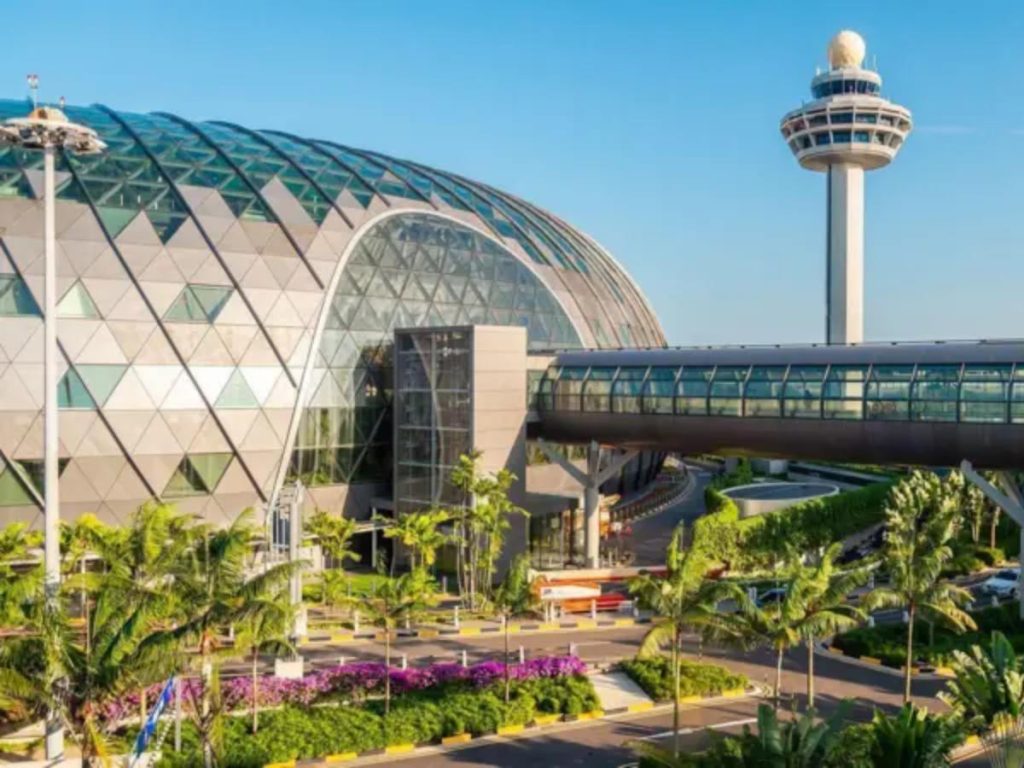 Aeropuerto-Changi-de-Singapur-el-mejor-del-mundo