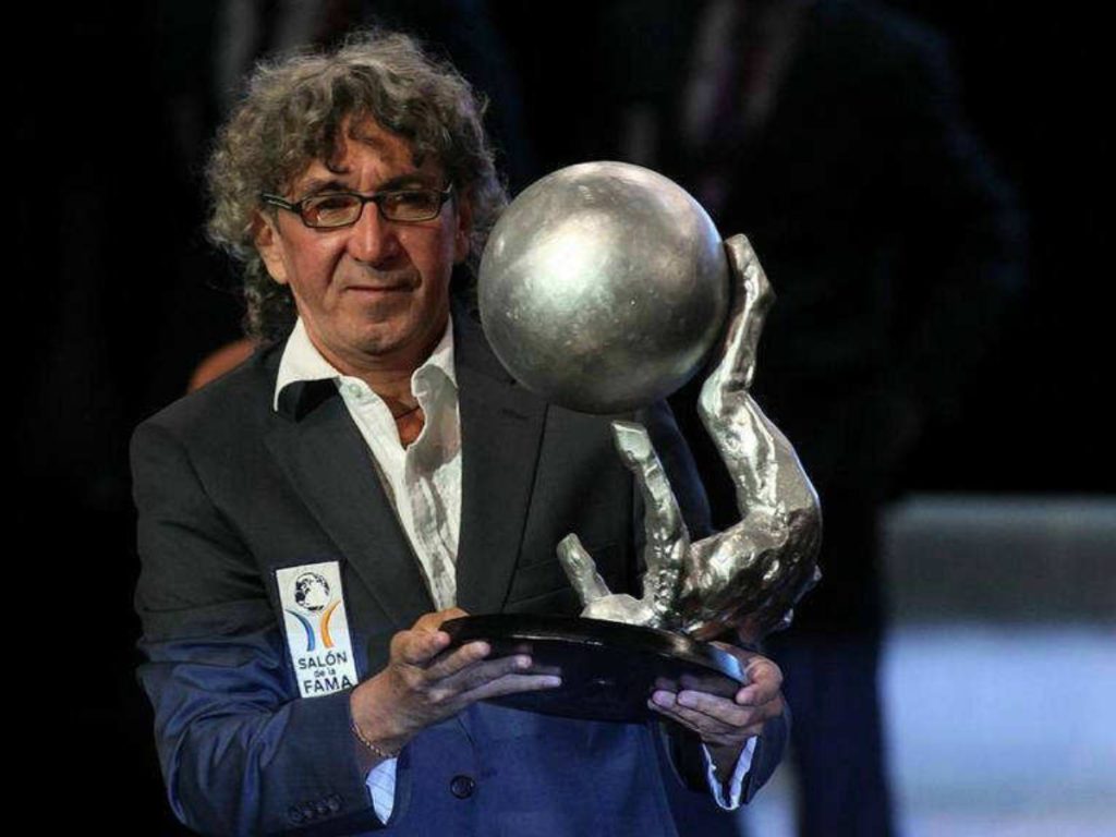 “El Mágico” González