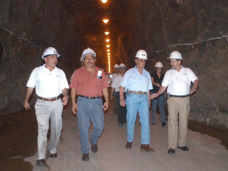 Sol Bang fue presidente de la CEL en el periodo de reconstrucción tras la guerra.