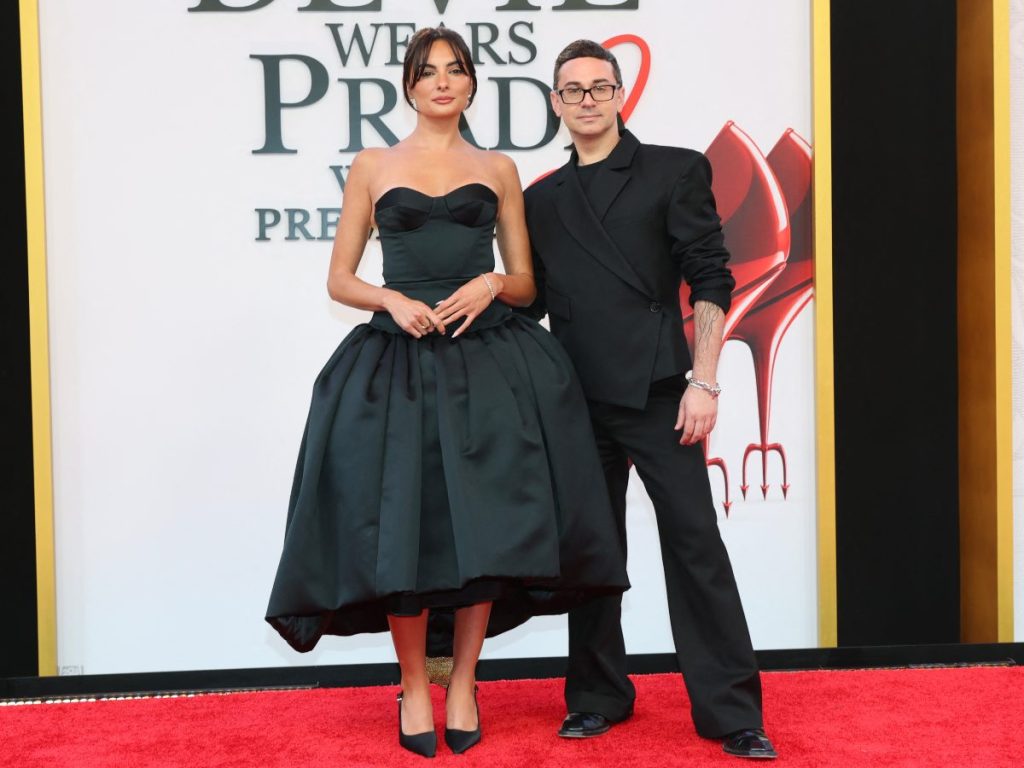 Paige DeSorbo y Christian Siriano asisten al estreno de El diablo viste a la moda 2 en el Lincoln Center de Nueva York, el 20 de abril de 2026. 