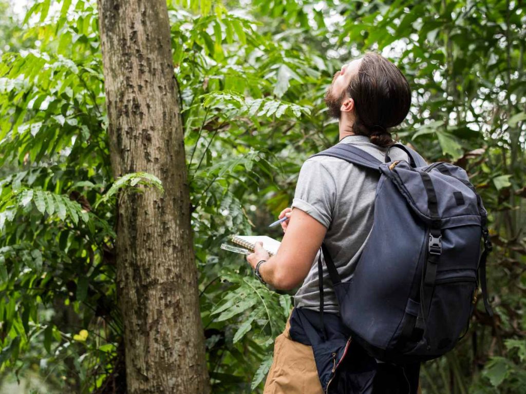 Cada accesorio reutilizable cuenta: menos residuos, más conciencia en cada aventura por El Salvador.