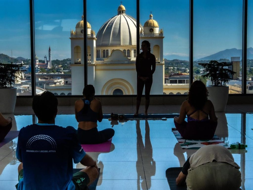 Bienestar y movimiento se integran como nuevas formas de vivir y recorrer la ciudad con experiencias accesibles para todos en espacios públicos.