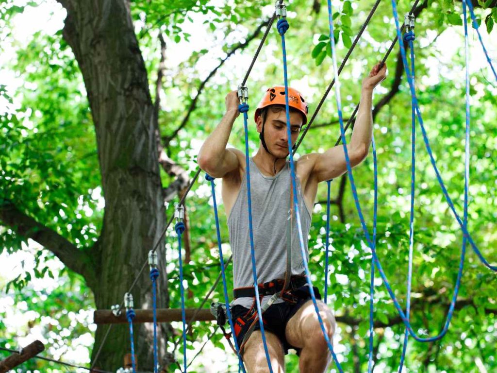 Turistas disfrutan de la adrenalina en el Parque Walter Thilo Deininger.
