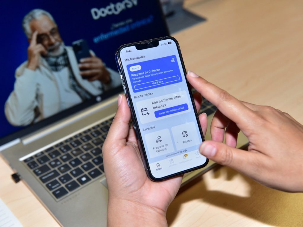 La segunda fase de DoctorSV contempla más consultas diarias y nuevos puntos de atención digital. Foto elsalvador.com