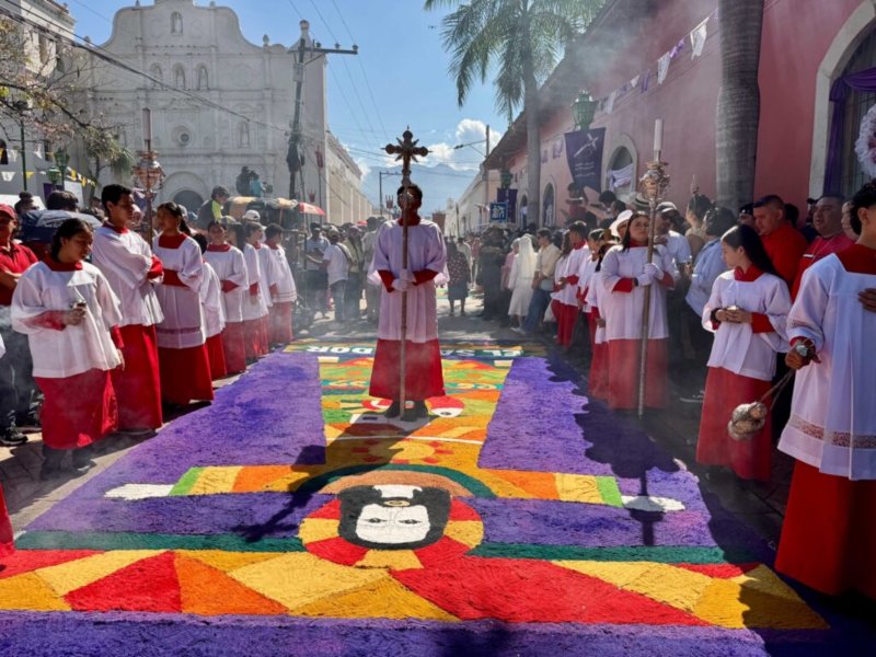 La alfombra salvadoreña fue una de las más visitadas durante las celebraciones en Comayagua.