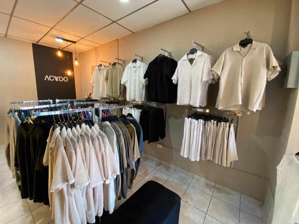 El emprendimiento salvadoreño sigue ampliando su catálogo y sumando nuevas tallas.