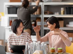 La innovación, la adaptación y el uso de herramientas tecnológicas marcan el camino del emprendedor moderno.