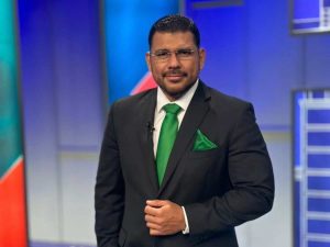 Federico Zeledón celebró sus 48 años con un paseo en velero al atardecer.