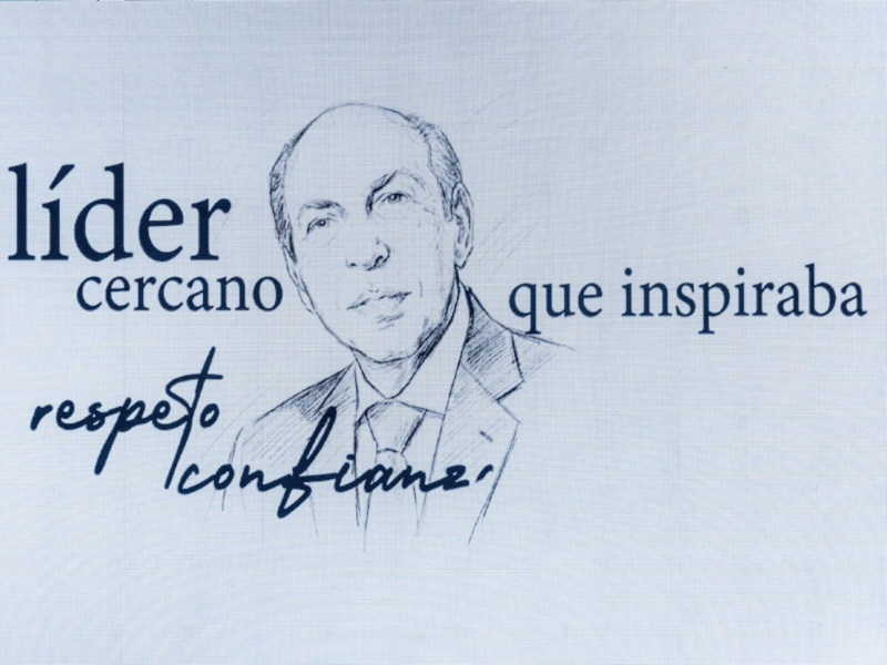 Víctor Saca es recordado como referente del crecimiento de la industria farmacéutica en el país. Foto: cortesía Casa Presidencial
