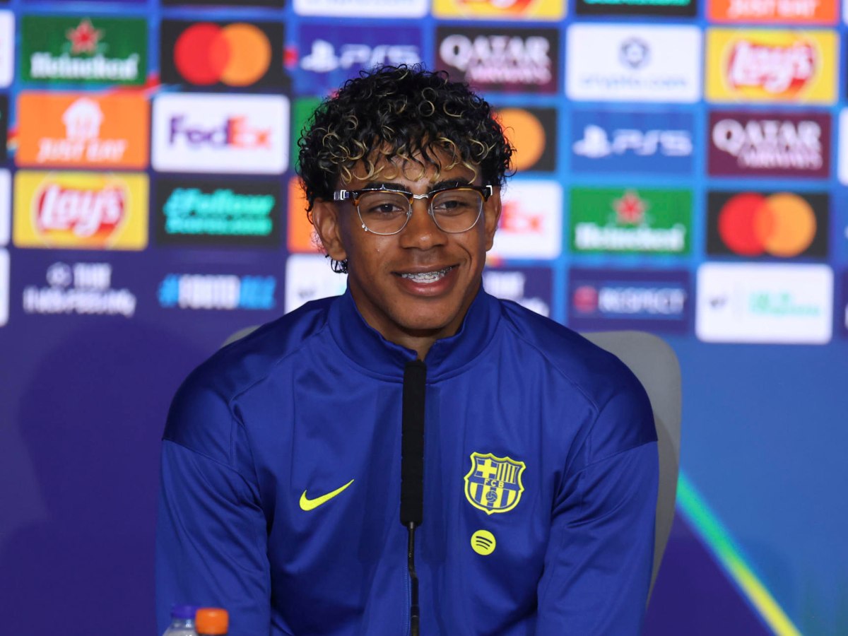 Lamine Yamal en la previa del partirdo de vuelta de Champions contra el Atlético de Madrid. Foto EFE