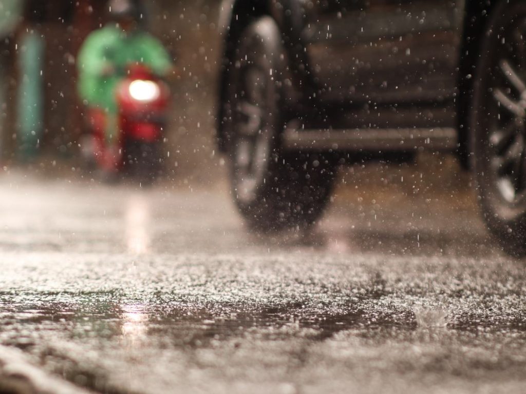 Lluvia se intensificará gradualmente desde mayo, marcando el inicio del invierno en El Salvador con tormentas aisladas en distintas zonas del país.