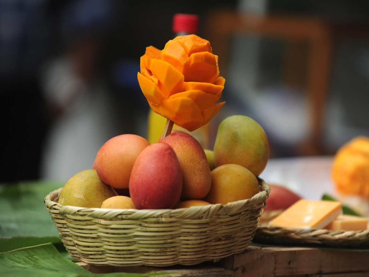 La cáscara de mango, que muchos desechan, puede aportar beneficios importantes para la salud.