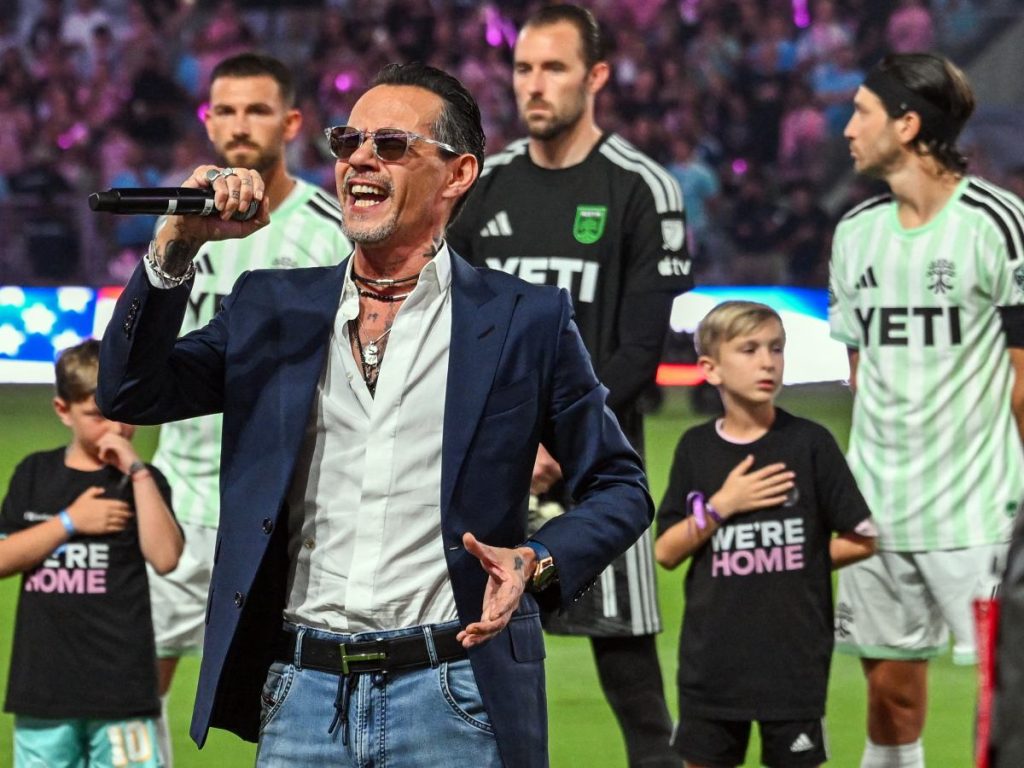 Marc Anthony cantó el himno nacional en el partido entre el Inter Miami y el Austin FC. Foto AFP
