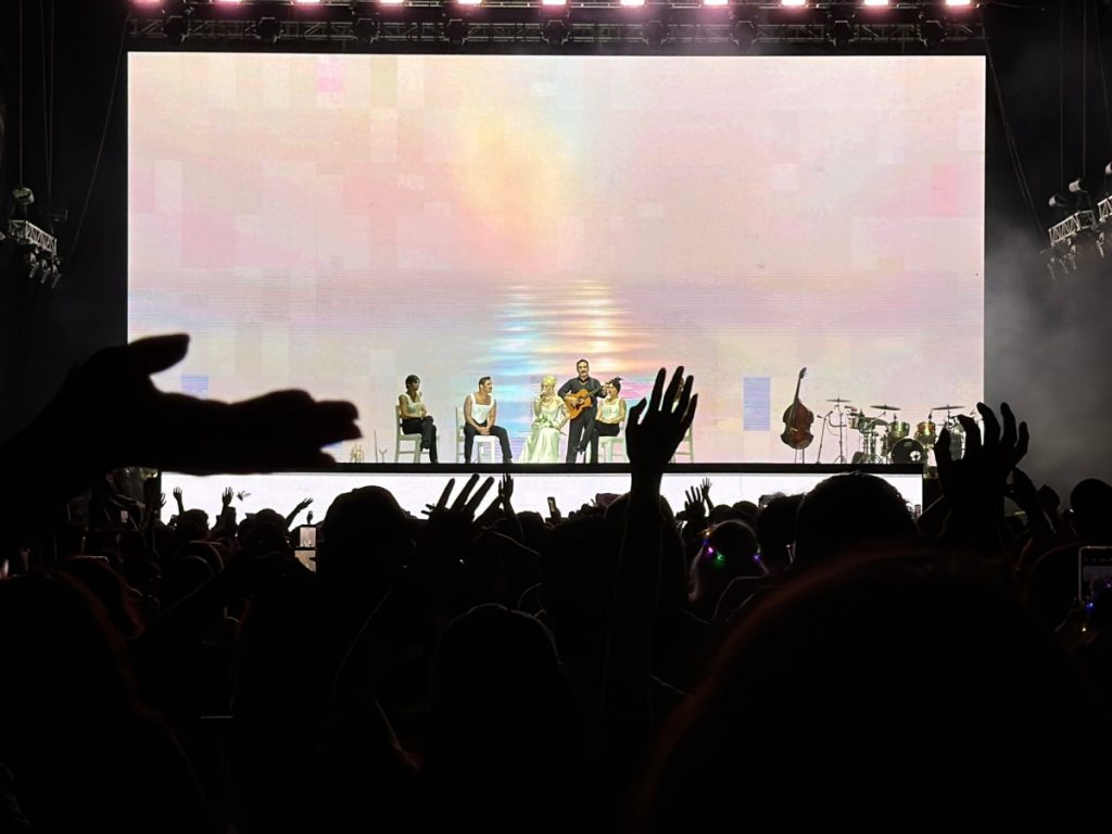 El público salvadoreño acompañó cada canción con emoción durante toda la noche. Fotografía/ elsalvador.com