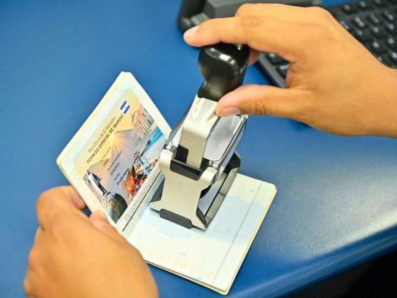 El pago de $100 es requisito para validar el proceso del Permiso Especial de Ingreso.