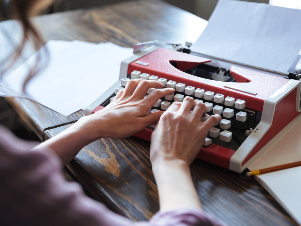 Escritores centroamericanos tienen hasta agosto para participar en el certamen. Fotografía/ Freepik