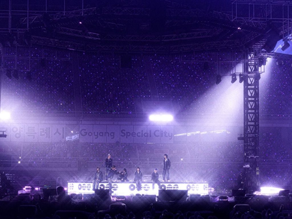 El nuevo tour apuesta por un escenario 360 grados y una experiencia visual inmersiva. Fotografía/ BTS OFICIAL